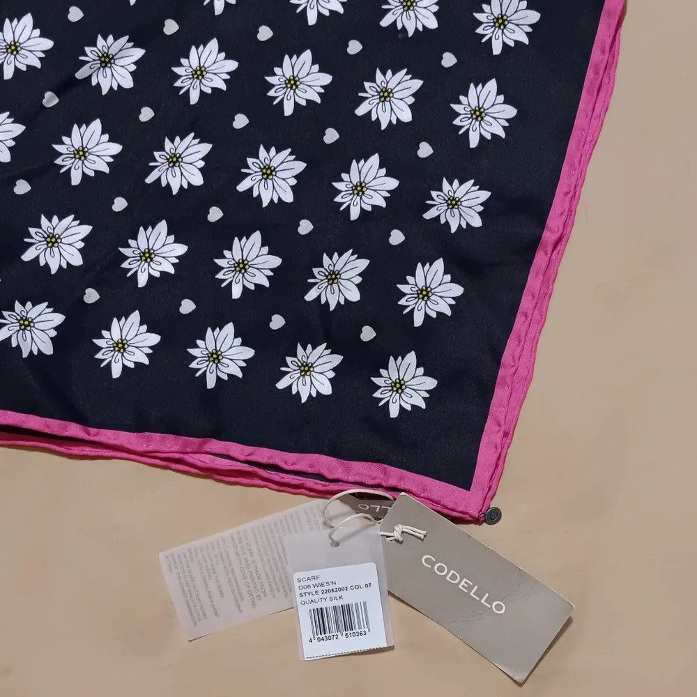 Codello Oktoberfes Silk Scarf Daisy Print 21